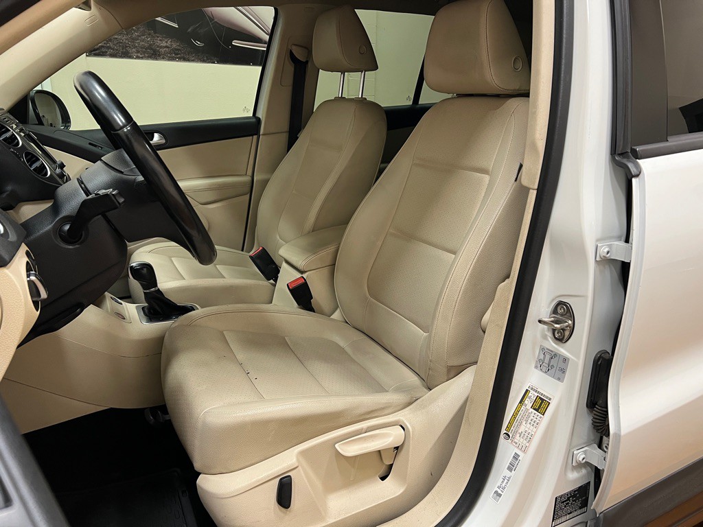2017 Volkswagen Tiguan Image 28
