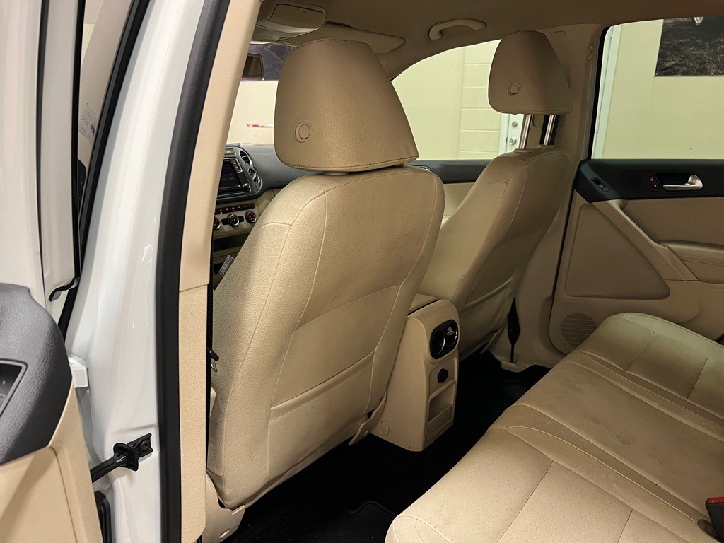 2017 Volkswagen Tiguan Image 29