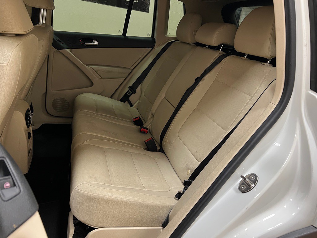2017 Volkswagen Tiguan Image 30