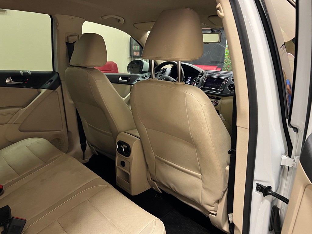 2017 Volkswagen Tiguan Image 32