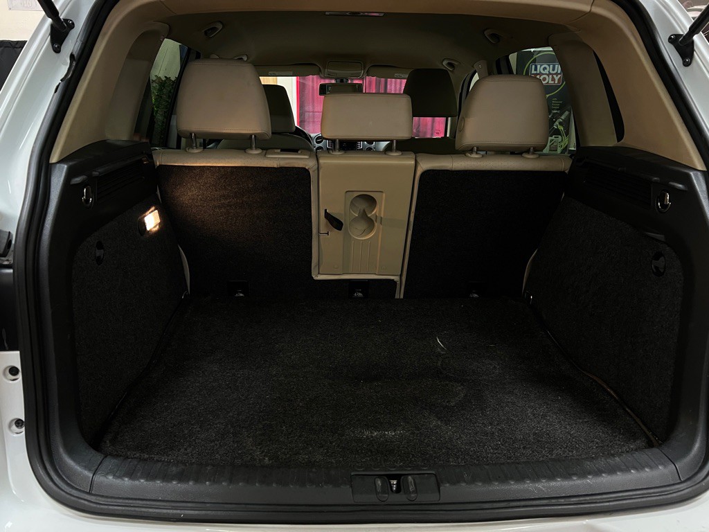 2017 Volkswagen Tiguan Image 34