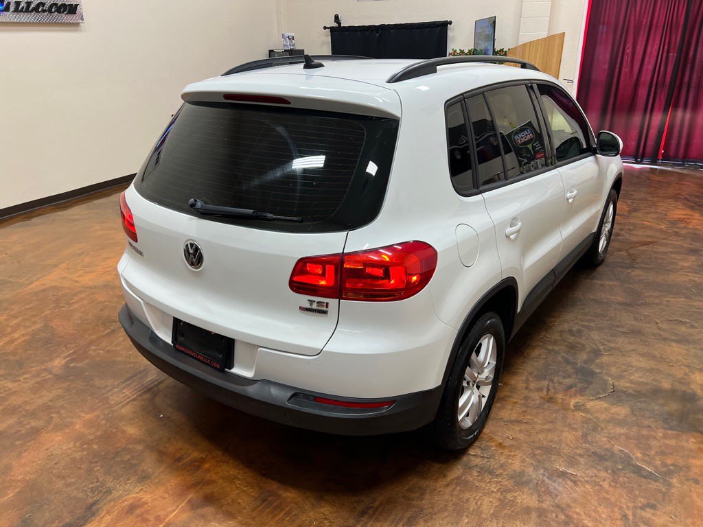 2017 Volkswagen Tiguan Image 45