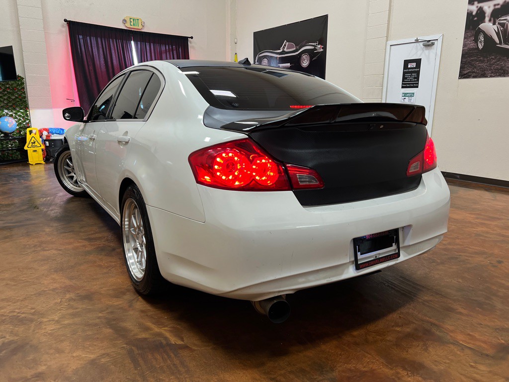 2013 INFINITI G37 Image 2