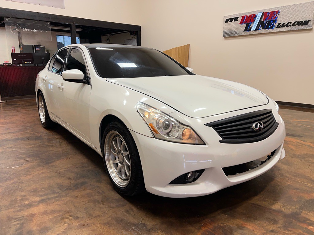 2013 INFINITI G37 Image 3
