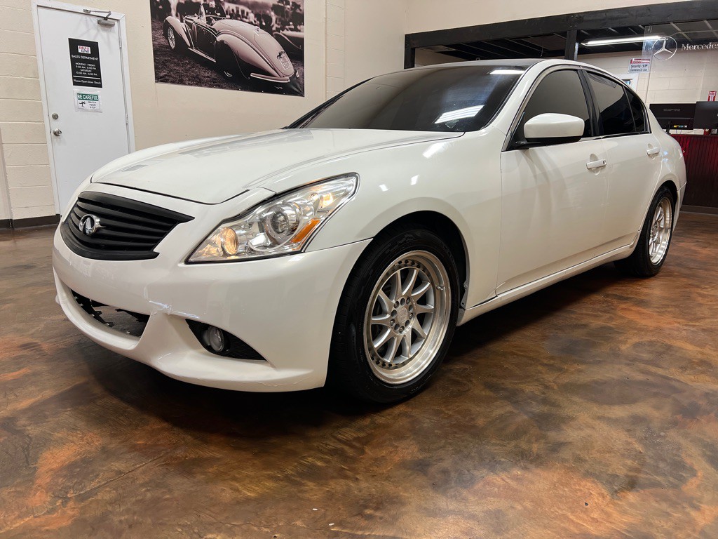 2013 INFINITI G37 Image 5