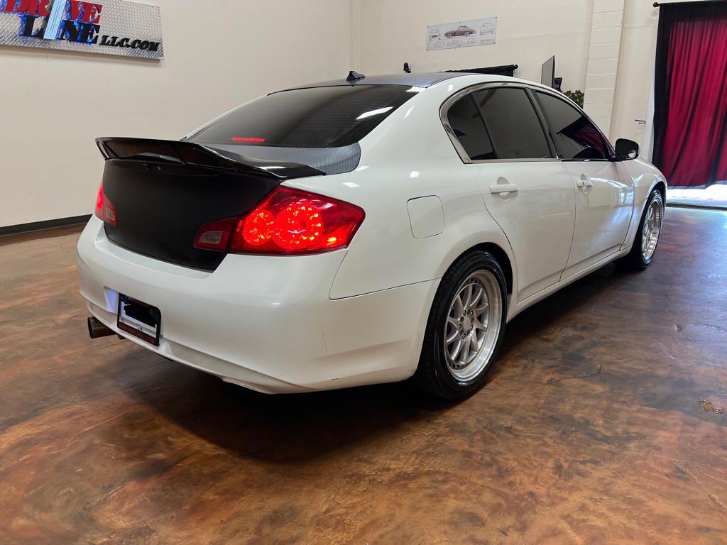 2013 INFINITI G37 Image 9