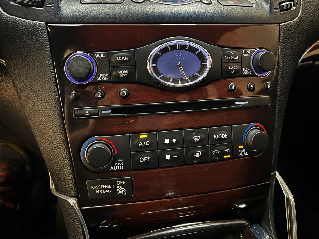 2013 INFINITI G37 Image 22