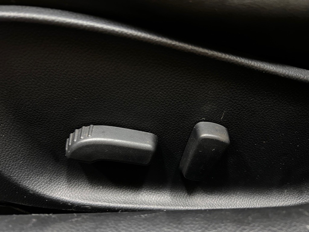 2013 INFINITI G37 Image 24