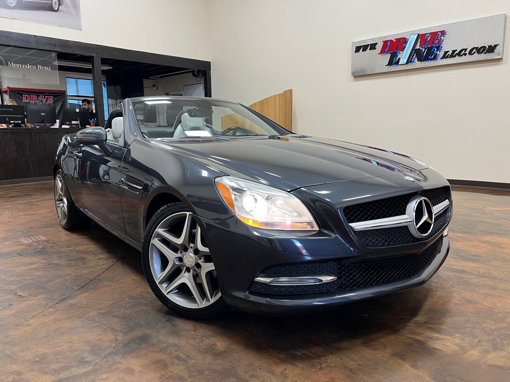 2013 Mercedes-Benz SLK-Class Image 1
