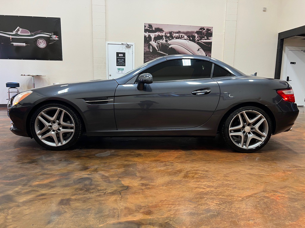 2013 Mercedes-Benz SLK-Class Image 16
