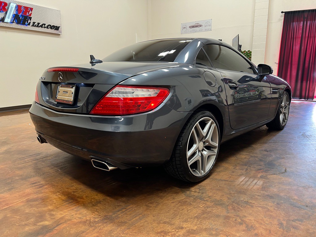 2013 Mercedes-Benz SLK-Class Image 19