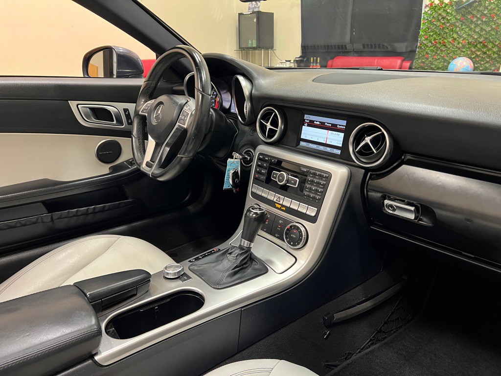 2013 Mercedes-Benz SLK-Class Image 23