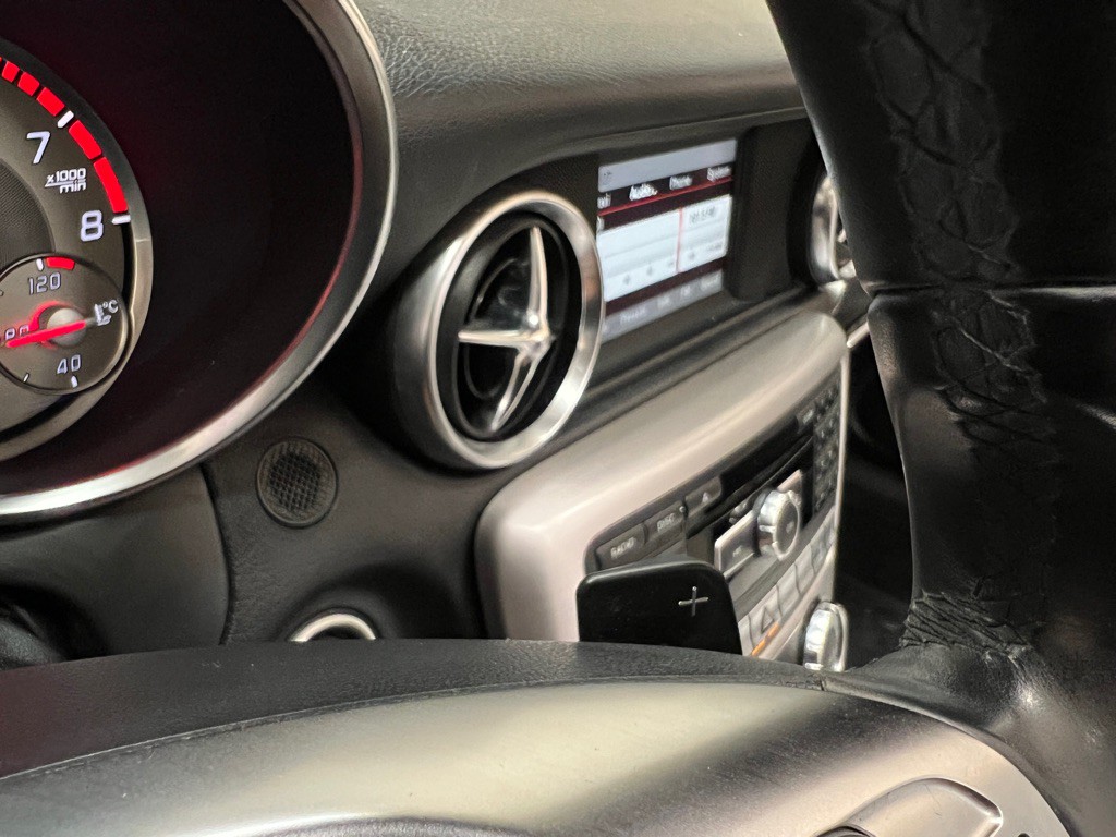 2013 Mercedes-Benz SLK-Class Image 29