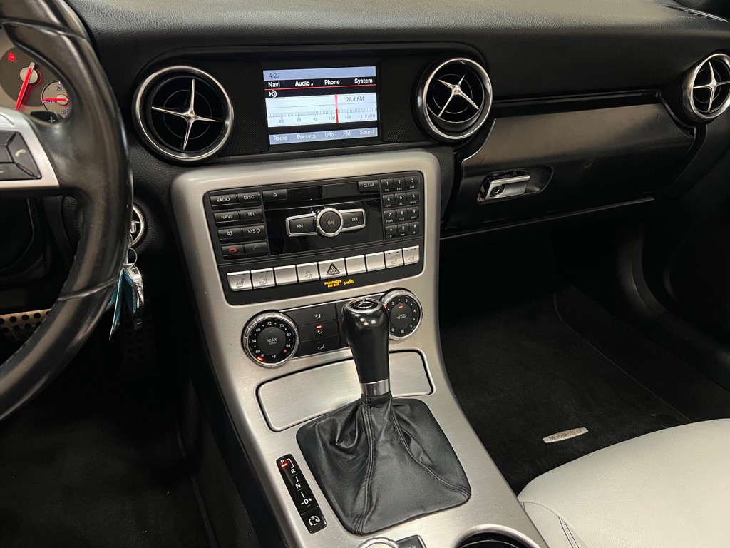 2013 Mercedes-Benz SLK-Class Image 31
