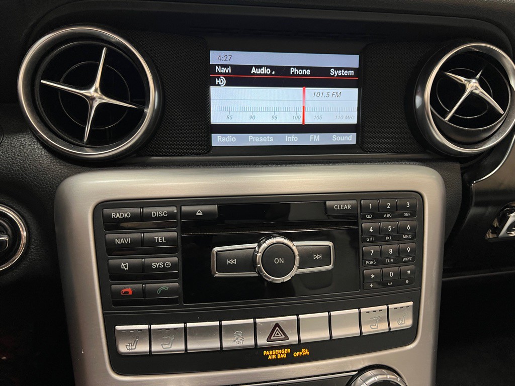 2013 Mercedes-Benz SLK-Class Image 32