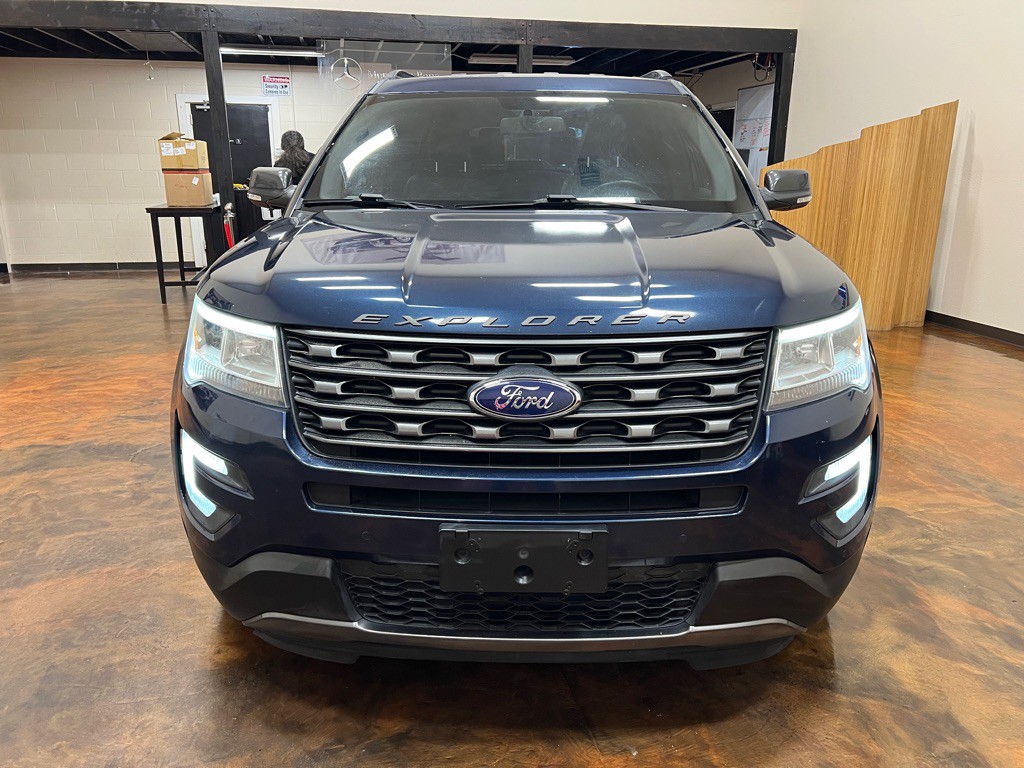 2017 Ford Explorer Image 4