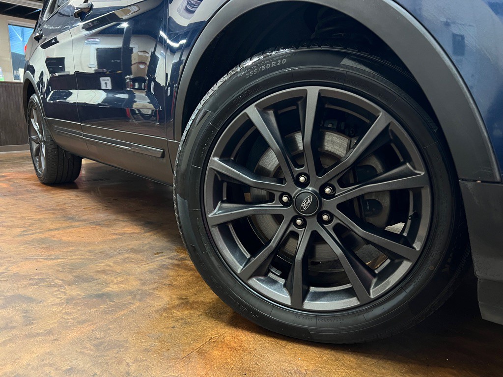 2017 Ford Explorer Image 42