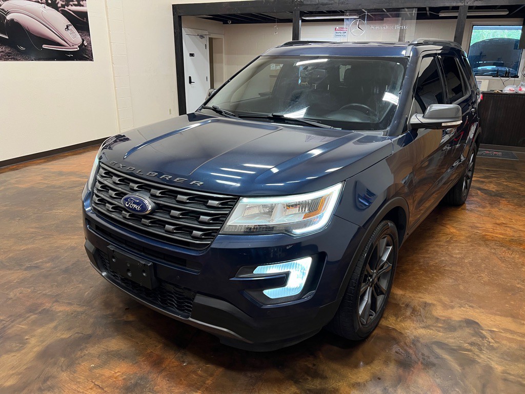 2017 Ford Explorer Image 48
