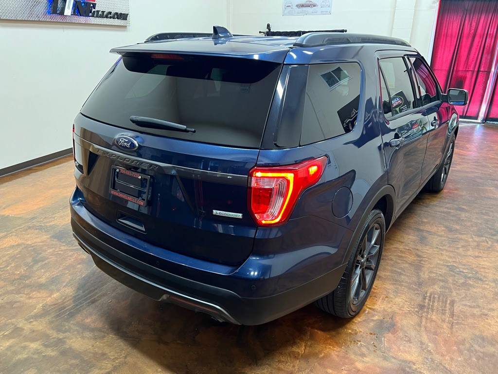 2017 Ford Explorer Image 49