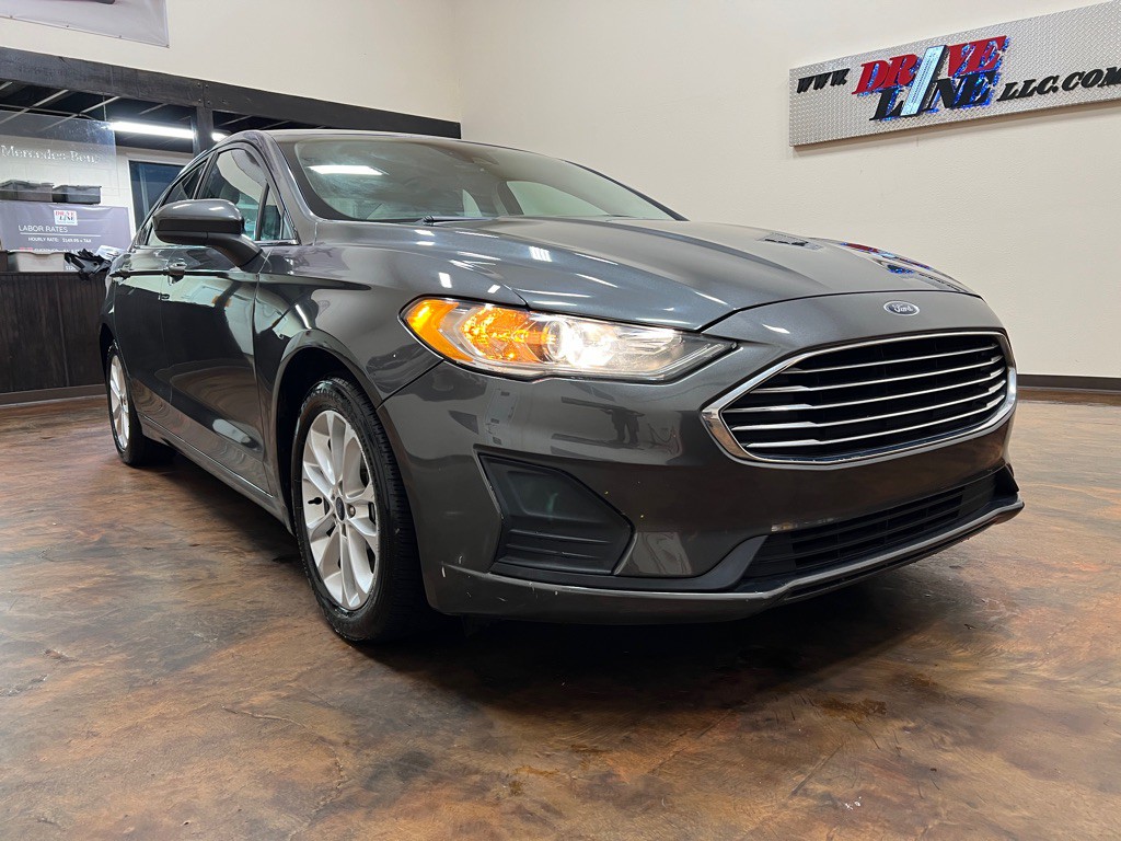 2020 Ford Fusion Image 3