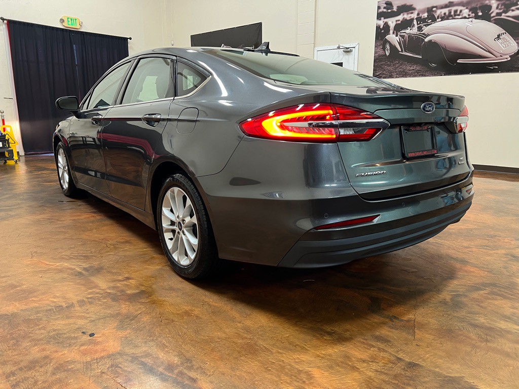 2020 Ford Fusion Image 7