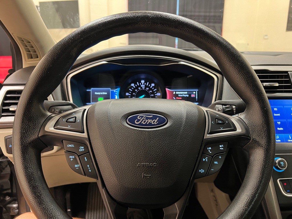 2020 Ford Fusion Image 23