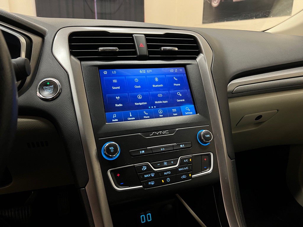 2020 Ford Fusion Image 27