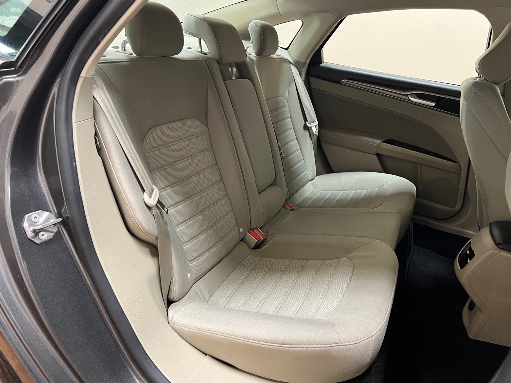 2020 Ford Fusion Image 36