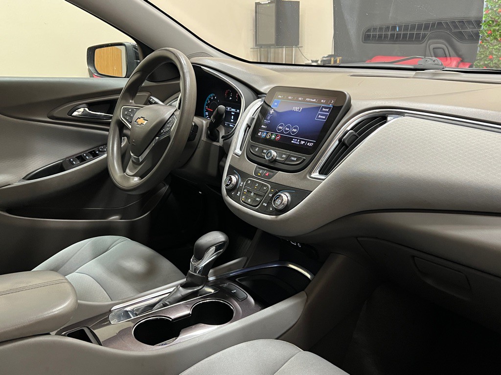 2021 Chevrolet Malibu Image 15