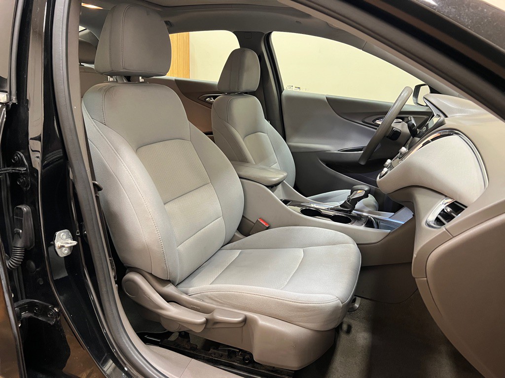 2021 Chevrolet Malibu Image 36