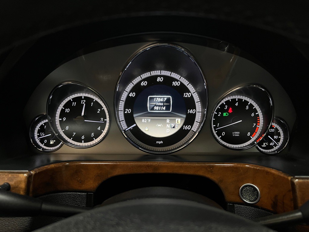 2012 Mercedes-Benz E-Class Image 16