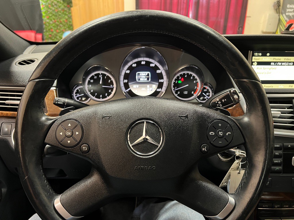 2012 Mercedes-Benz E-Class Image 18