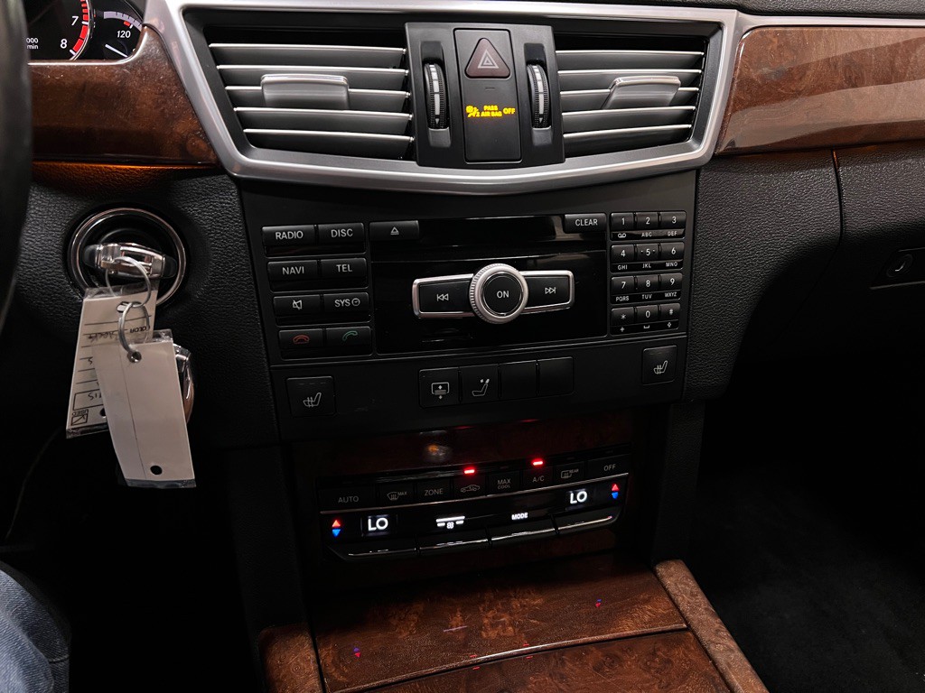 2012 Mercedes-Benz E-Class Image 25