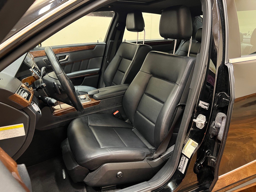 2012 Mercedes-Benz E-Class Image 27