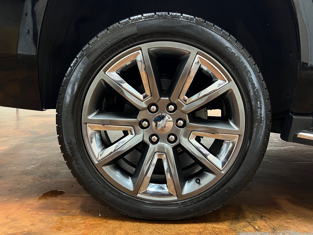 2017 Chevrolet Tahoe Image 12