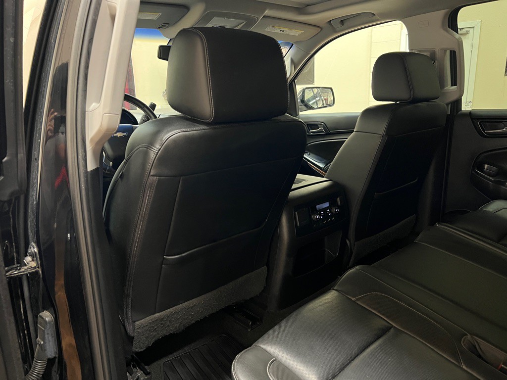 2017 Chevrolet Tahoe Image 32