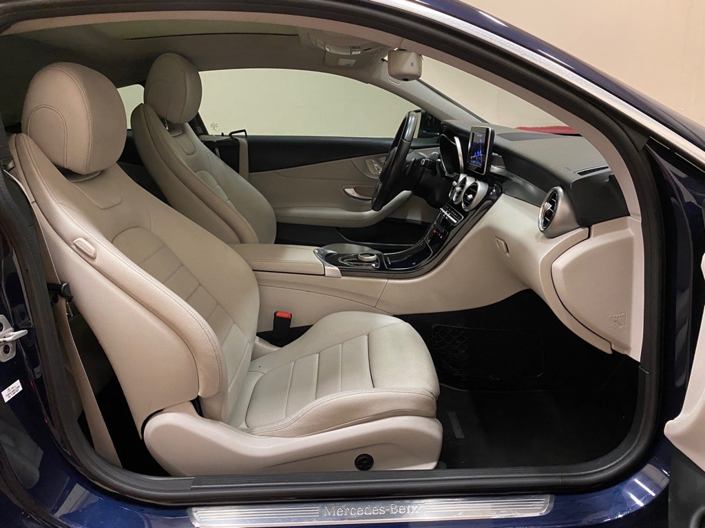 2017 Mercedes-Benz C-Class Image 31