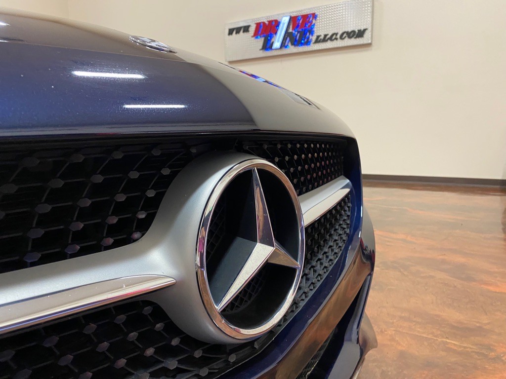 2017 Mercedes-Benz C-Class Image 37