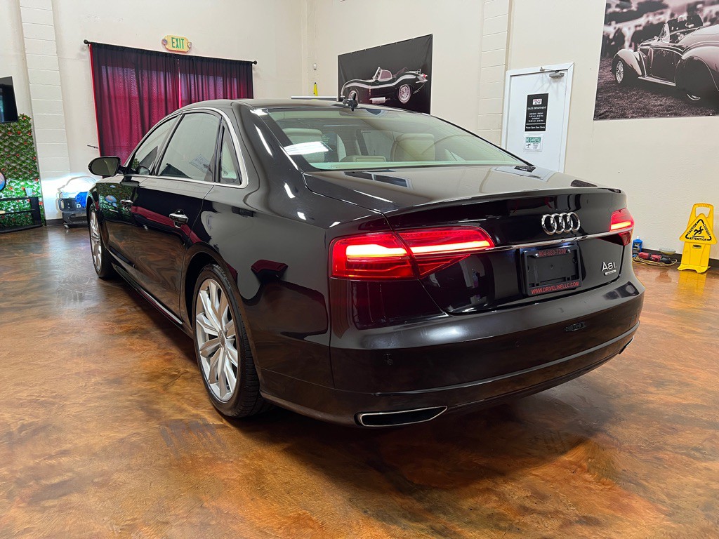 2017 Audi A8 Image 6