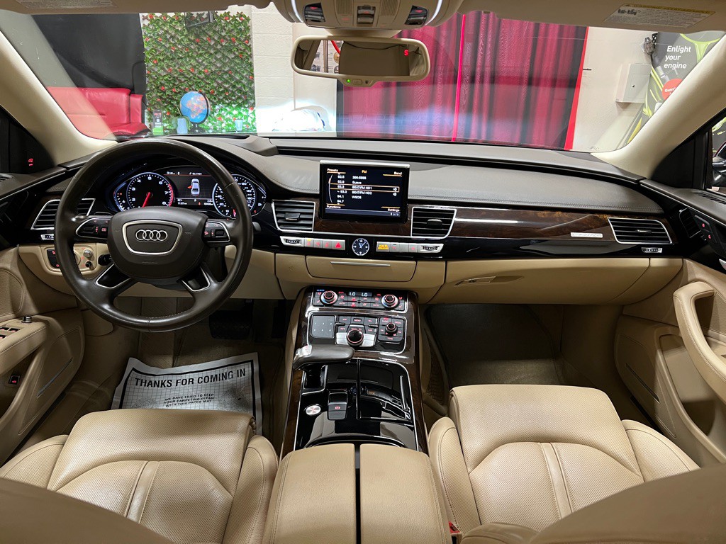 2017 Audi A8 Image 13