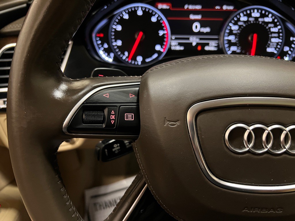 2017 Audi A8 Image 16