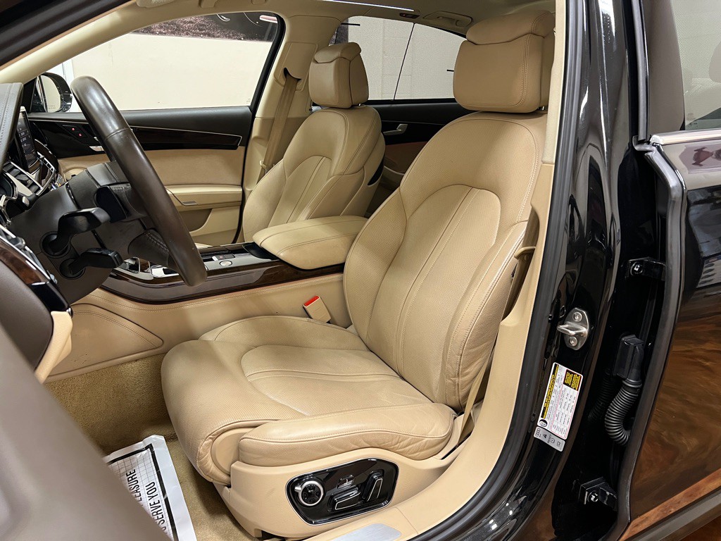 2017 Audi A8 Image 29