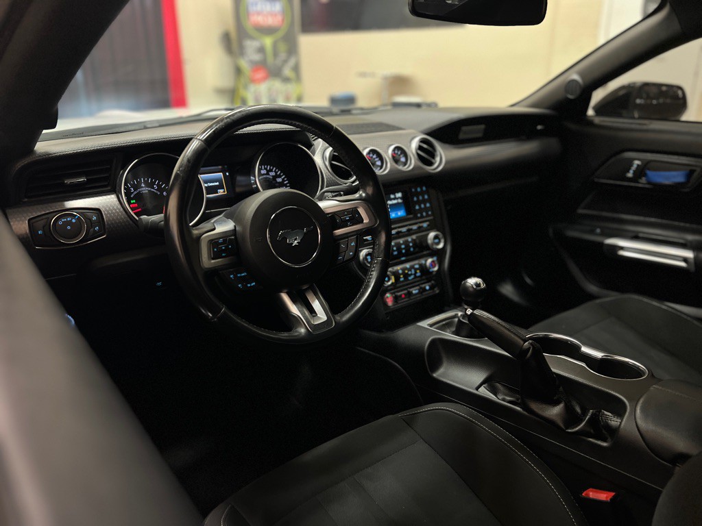 2018 Ford Mustang Image 13