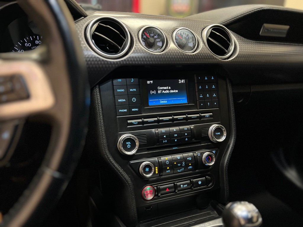 2018 Ford Mustang Image 18