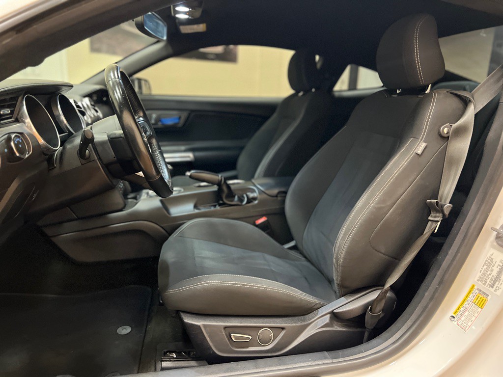 2018 Ford Mustang Image 23