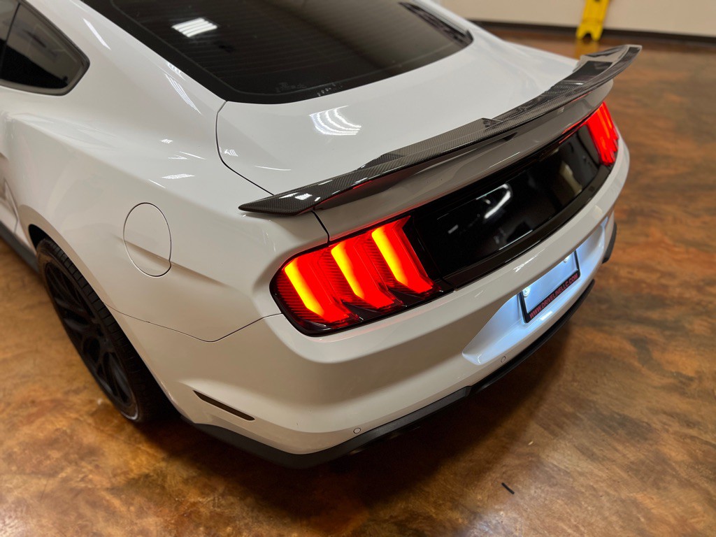 2018 Ford Mustang Image 32