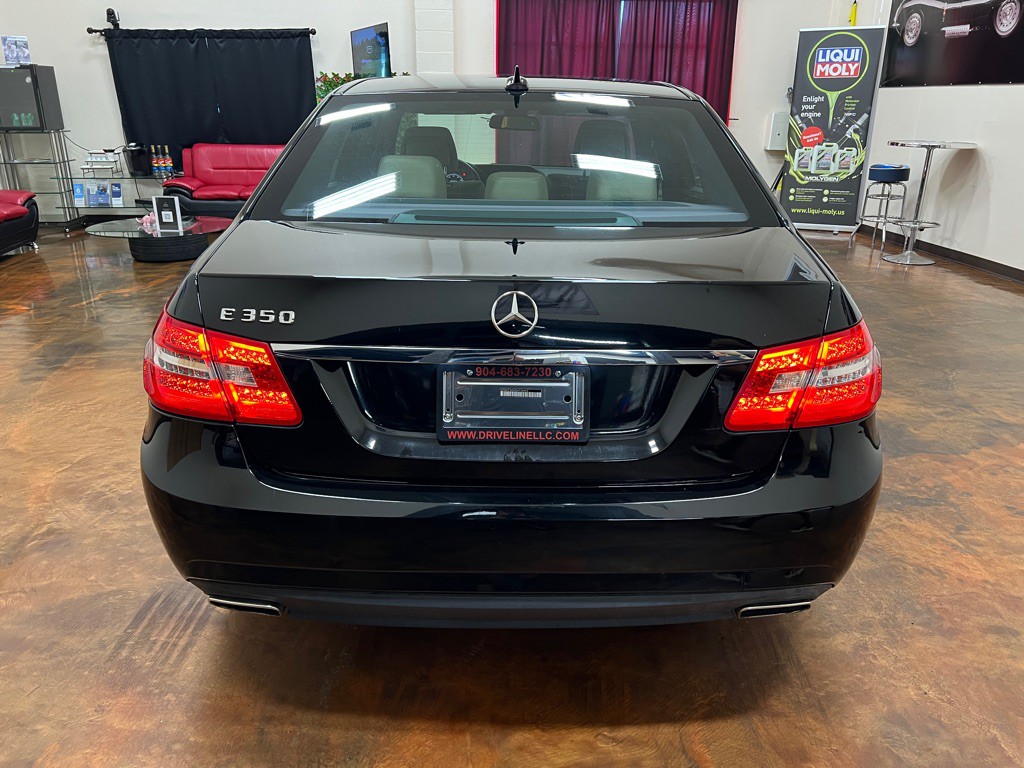 2013 Mercedes-Benz E-Class Image 8