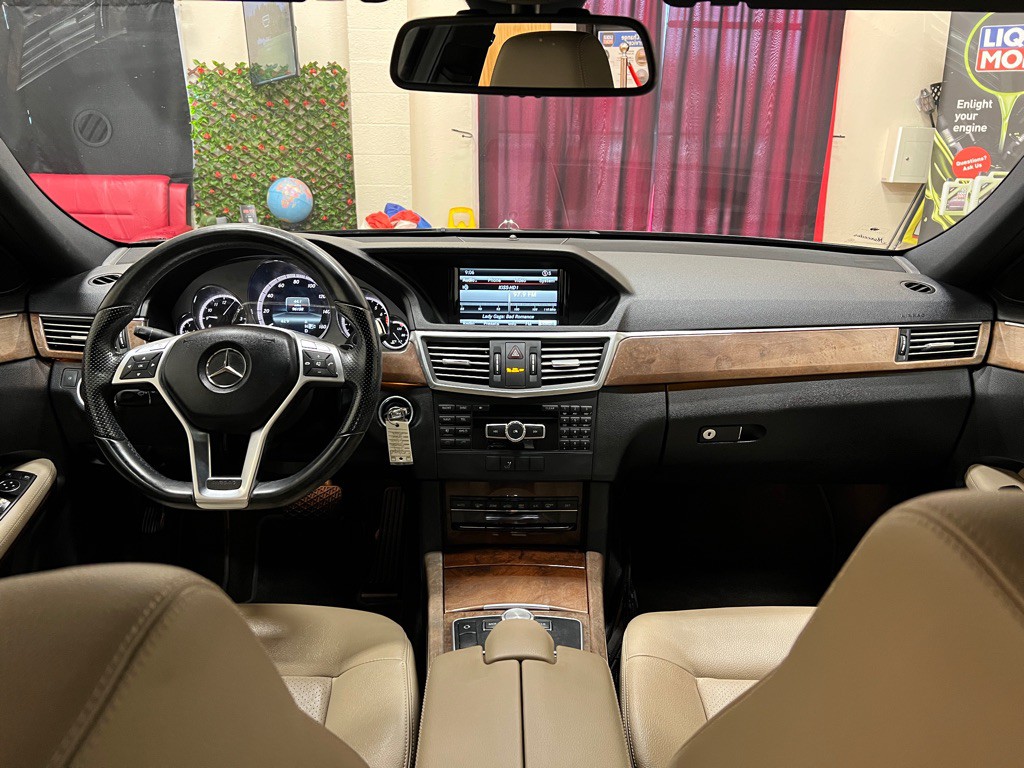 2013 Mercedes-Benz E-Class Image 14