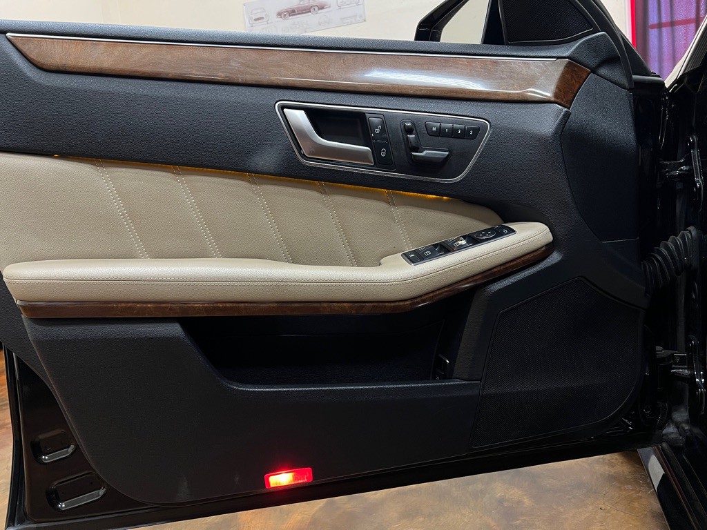2013 Mercedes-Benz E-Class Image 26
