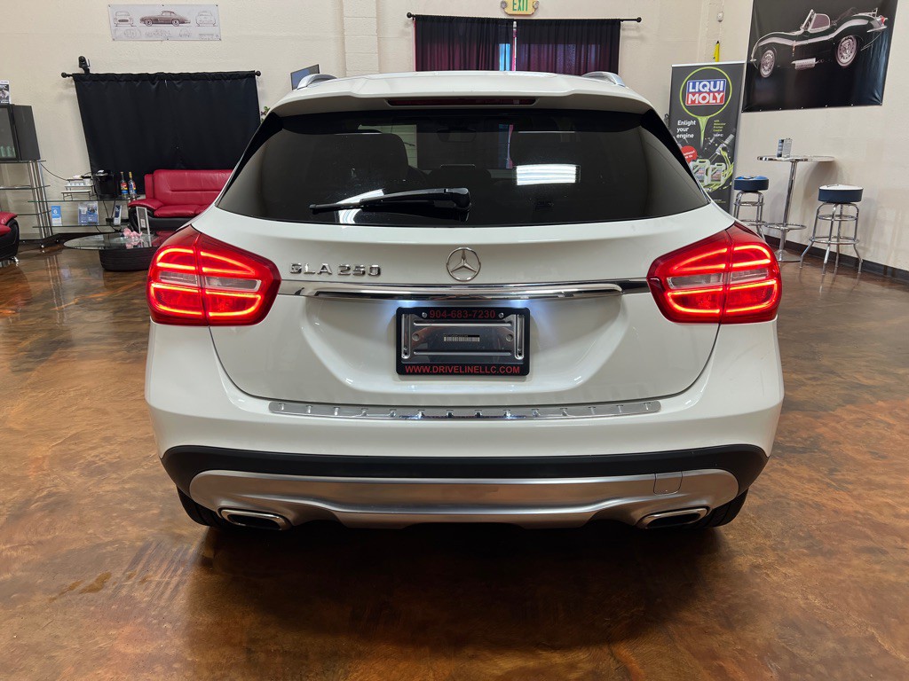 2016 Mercedes-Benz GLA-Class Image 8